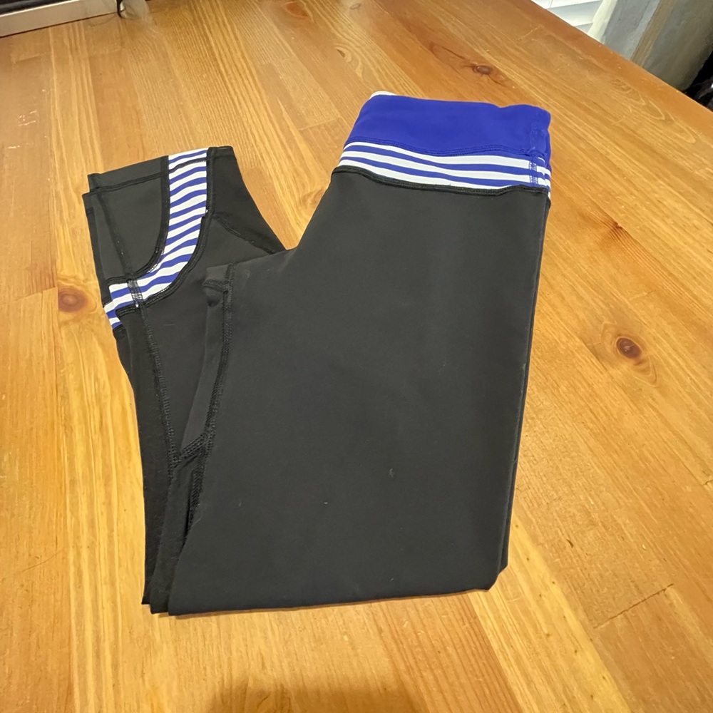 Lululemon Run: inspire crop ll women’s size 4